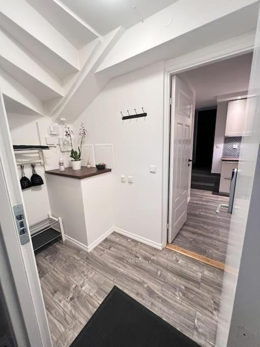Spacious And Beautiful Apartment In Bergen With Free Parking Buitenkant foto